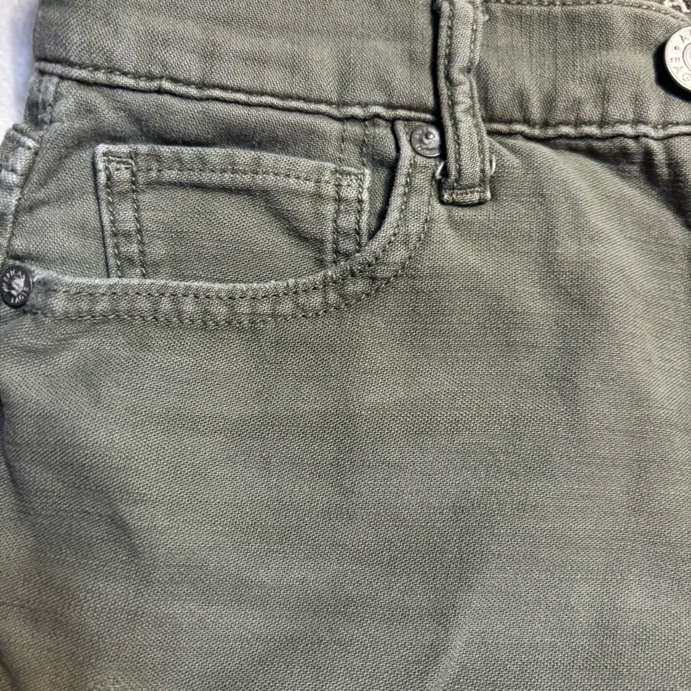American Eagle Shorts Sz 0 Army Green Denim Distressed Highest Rise Mom Shorts - Picture 6 of 13